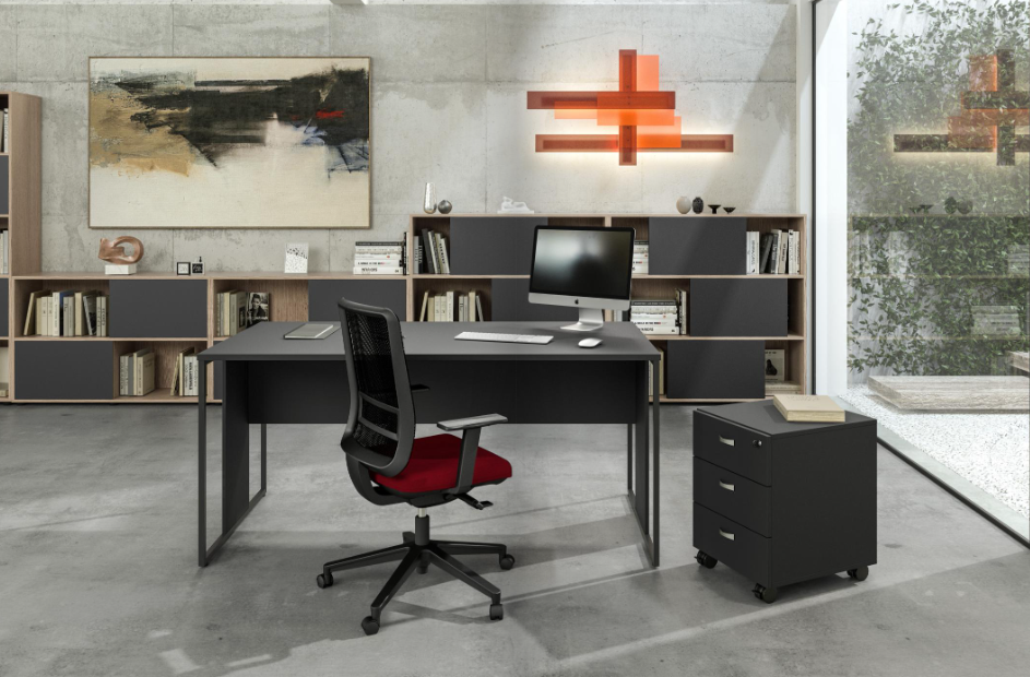 Bureau moderne et épuré avec éclairage design.